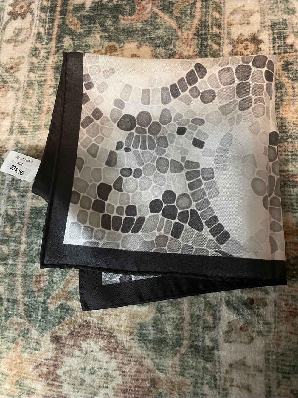 Silk-Feel Black and Gray Decorative Napkin - Elegant Mosaic Pattern